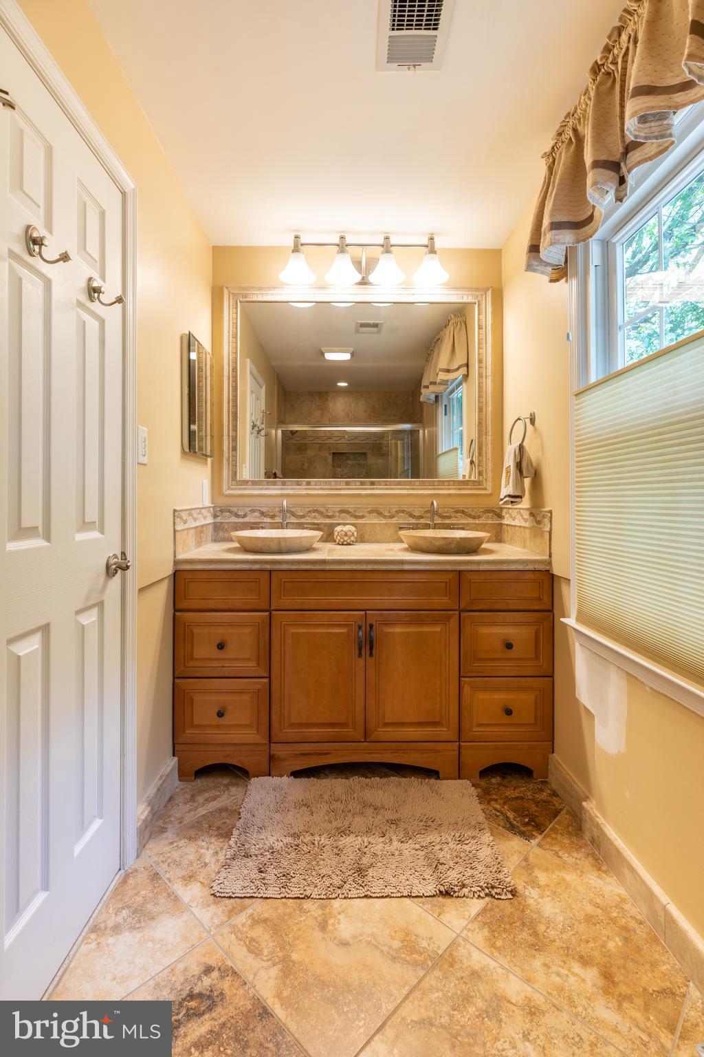 8715 Shadowlake Way Springfield, VA 22153 - Photo 34 of 56 Owners Bath