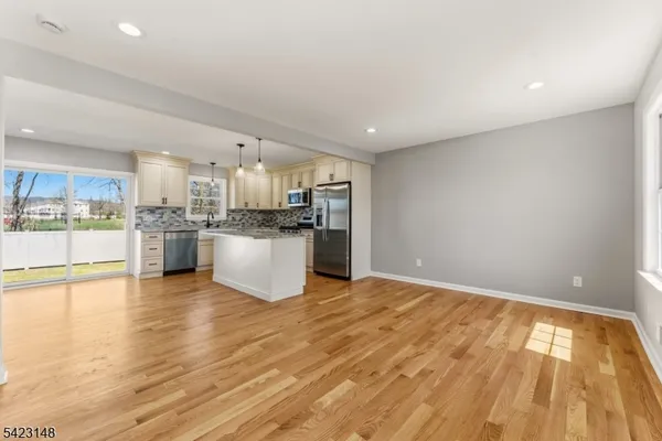 $679,000 | 109 Pearl Place, Dunellen, NJ 08812