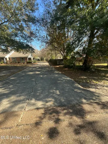 $225,000 | 504 Holmes Avenue, Belzoni, MS 39038