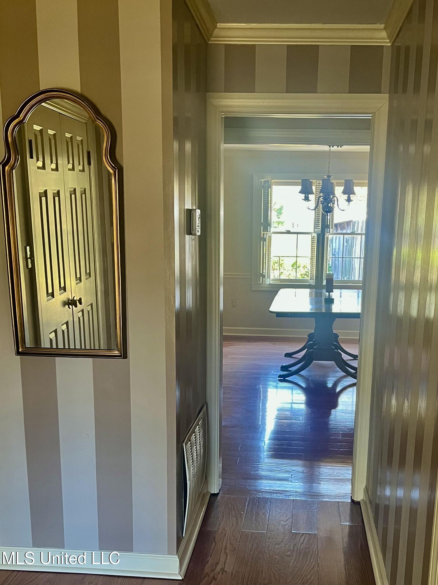 504 Holmes Avenue Belzoni, MS 39038 - Photo 6 of 32 IMG_3671