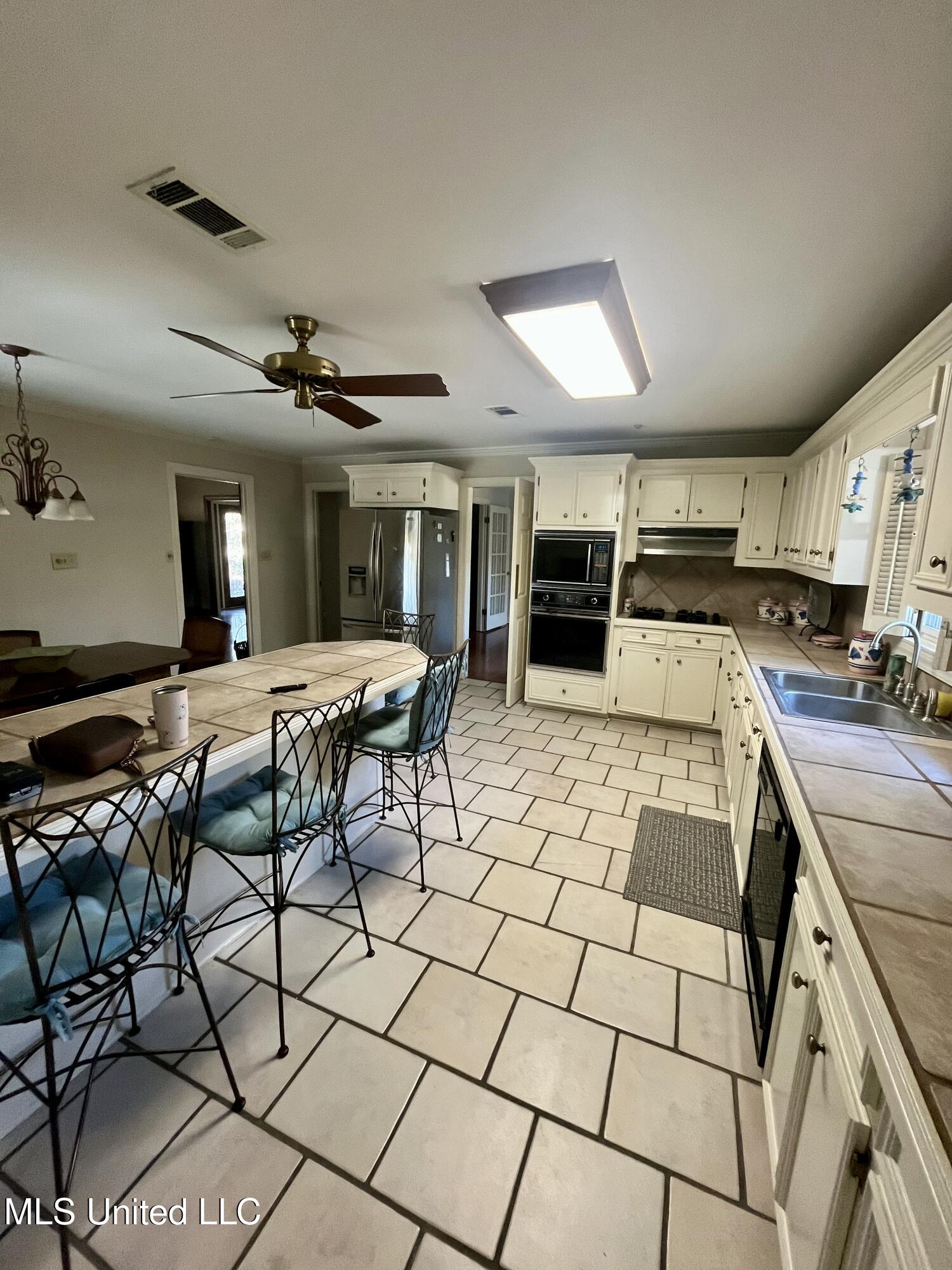 504 Holmes Avenue Belzoni, MS 39038 - Photo 9 of 32 IMG_3673 2