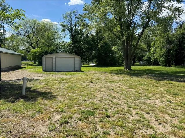 $14,500 | 311 North Magnolia Avenue, Columbus, KS 66725