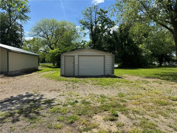 $14,500 | 311 North Magnolia Avenue, Columbus, KS 66725