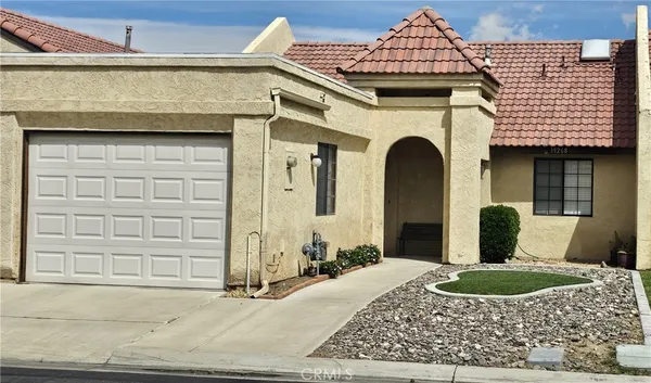 $250,000 | 19268 Elm Drive, Apple Valley, CA 92308
