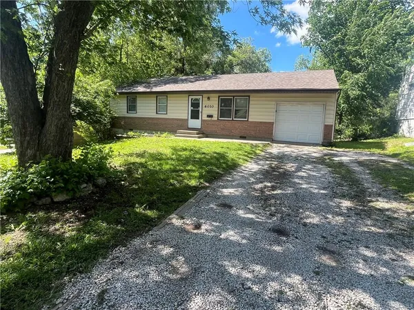 $160,000 | 6010 East 149th Street, Grandview, MO 64030