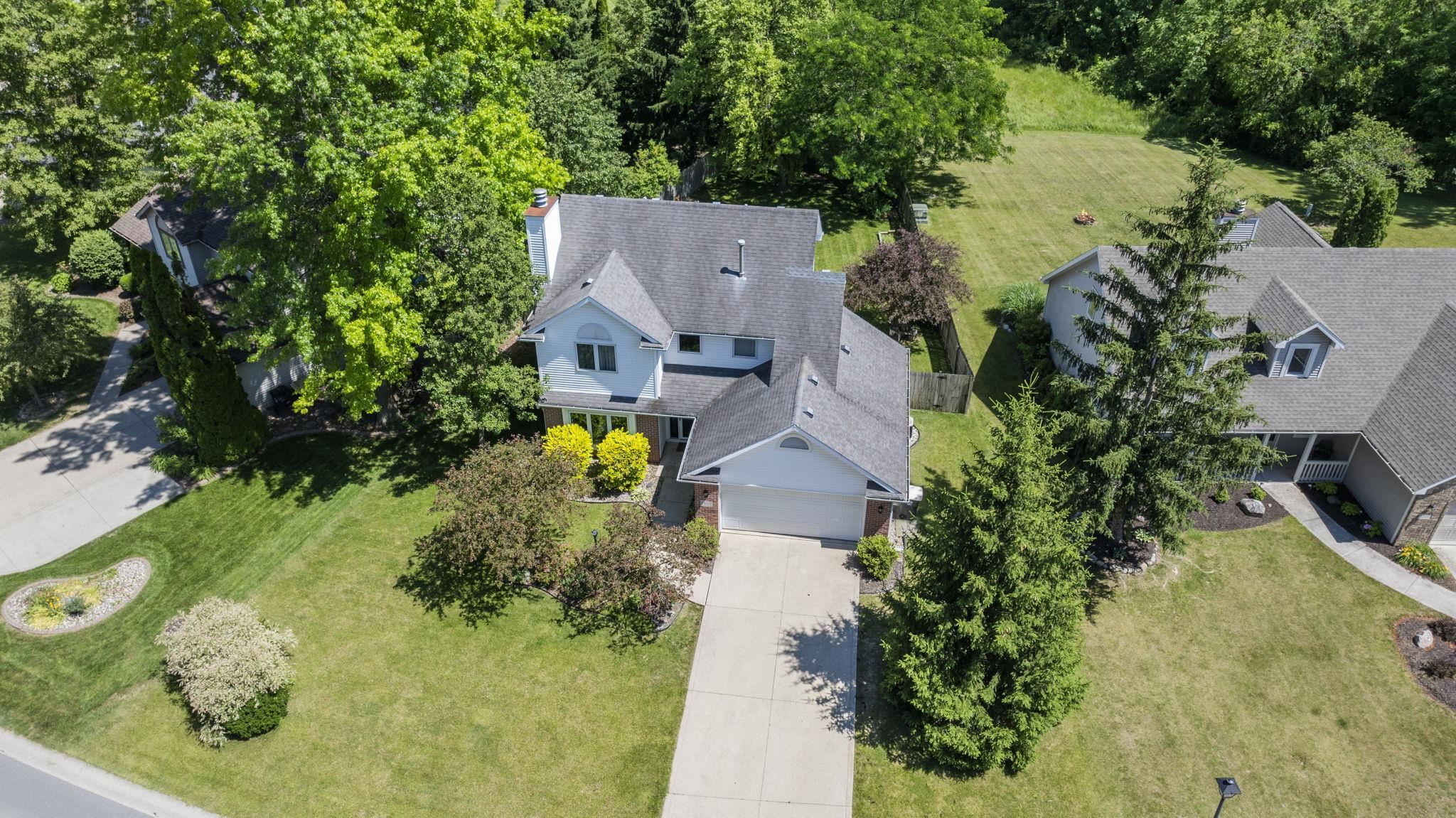1809 Broken Oak Road Fort Wayne, IN 46818 - Photo 3 of 27