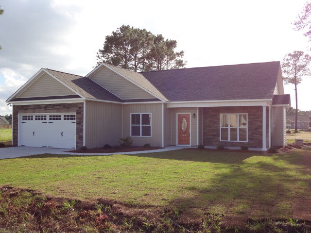 183 Windfield Lane Holly Ridge, NC 28445 - Photo 1 of 13 Primary Photo