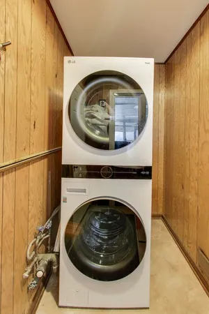 $749,000 | 511 Mark Lane, Downers Grove, IL 60516