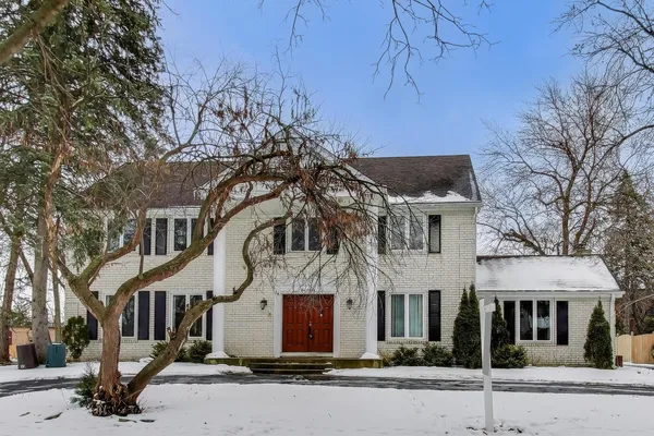$749,000 | 511 Mark Lane, Downers Grove, IL 60516