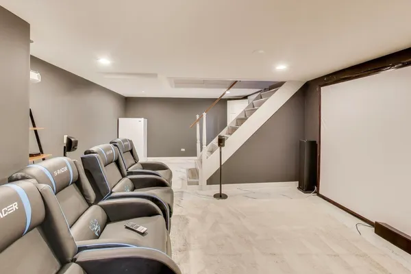 $749,000 | 511 Mark Lane, Downers Grove, IL 60516