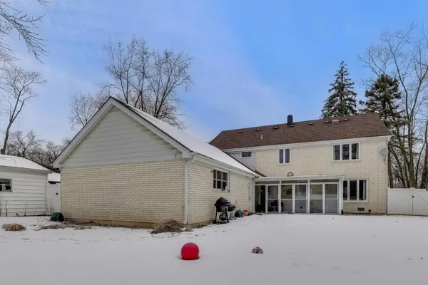 $749,000 | 511 Mark Lane, Downers Grove, IL 60516