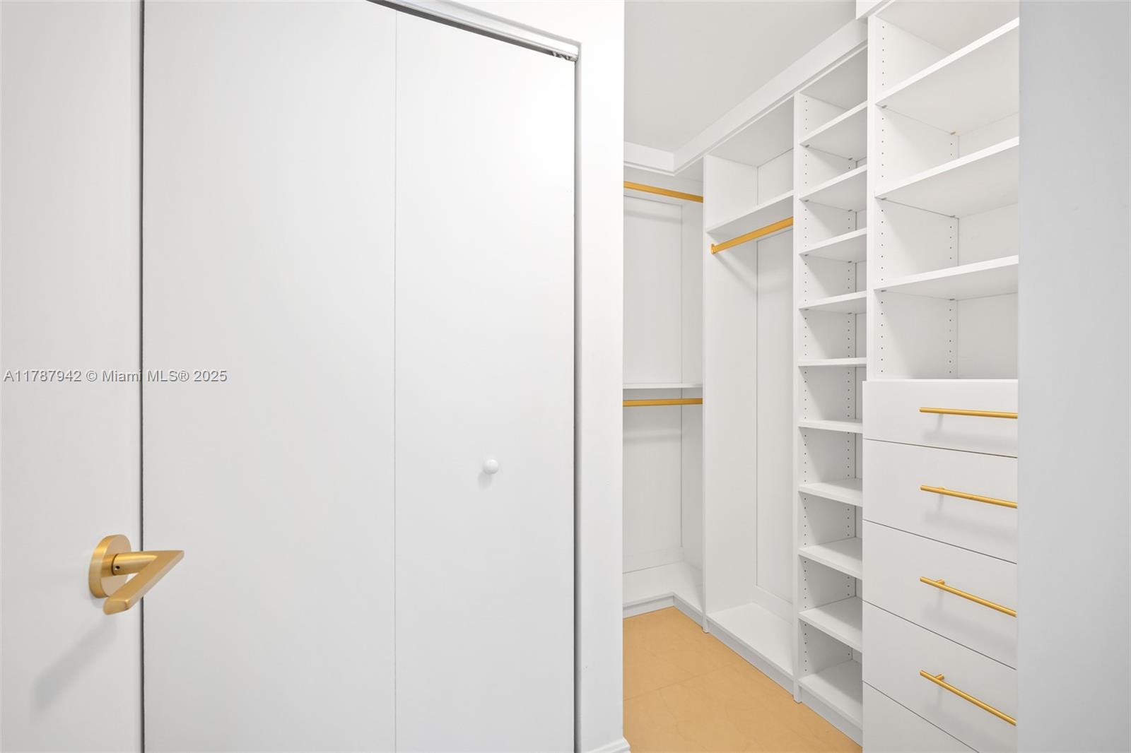 60 Southwest 13th Street, Unit 3414 Miami, FL 33130 - Photo 14 of 24