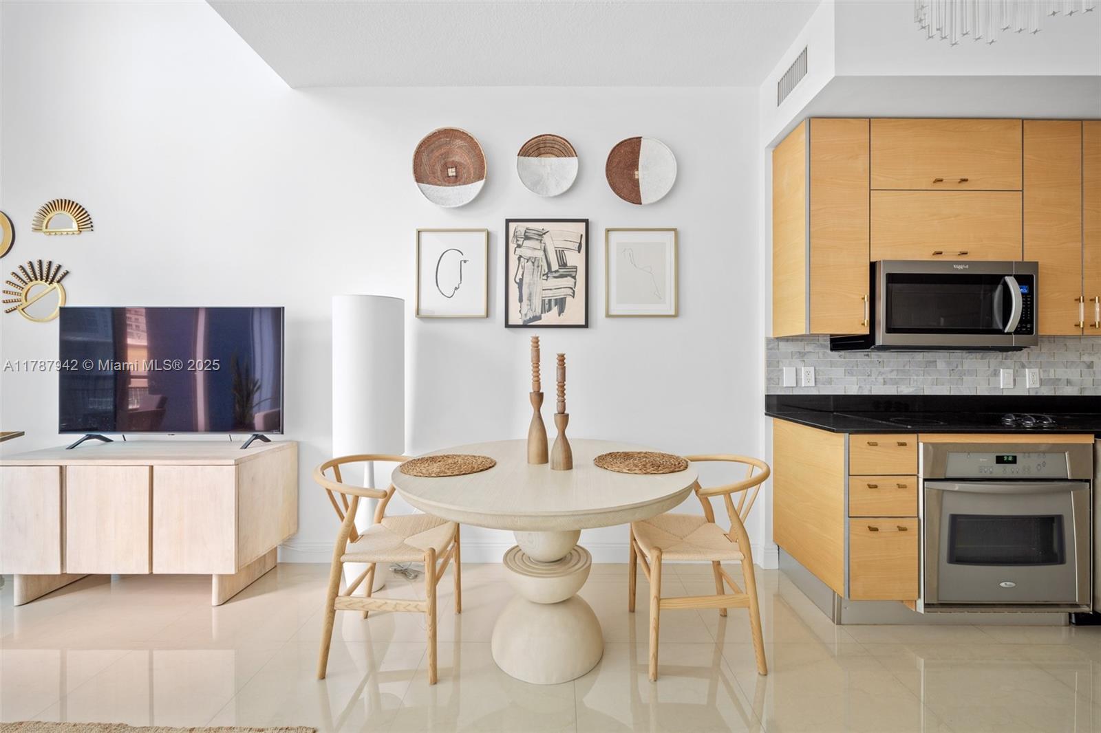 60 Southwest 13th Street, Unit 3414 Miami, FL 33130 - Photo 3 of 24