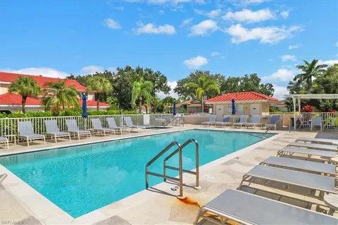 $399,000 | 890 Eastham Way, Unit Q102, Naples, FL 34104