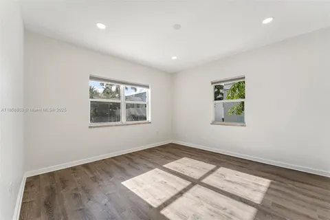 $695,000 | 4017 Meridian Avenue, Unit 4017, Miami Beach, FL 33140