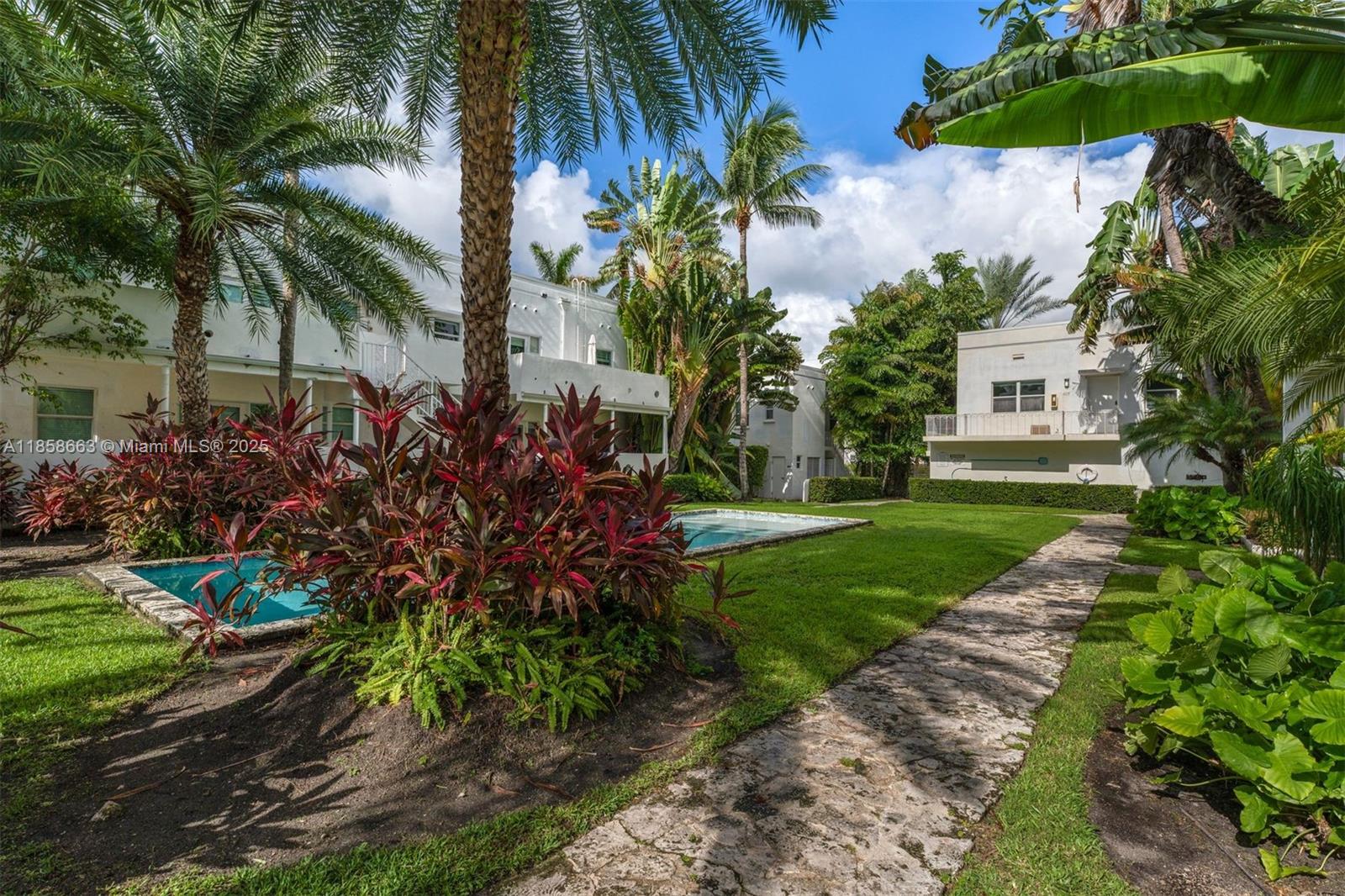 4017 Meridian Avenue, Unit 4017 Miami Beach, FL 33140 - Photo 3 of 13