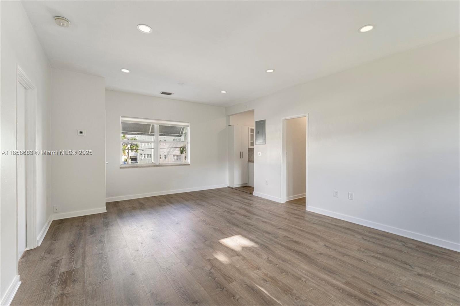 4017 Meridian Avenue, Unit 4017 Miami Beach, FL 33140 - Photo 6 of 13