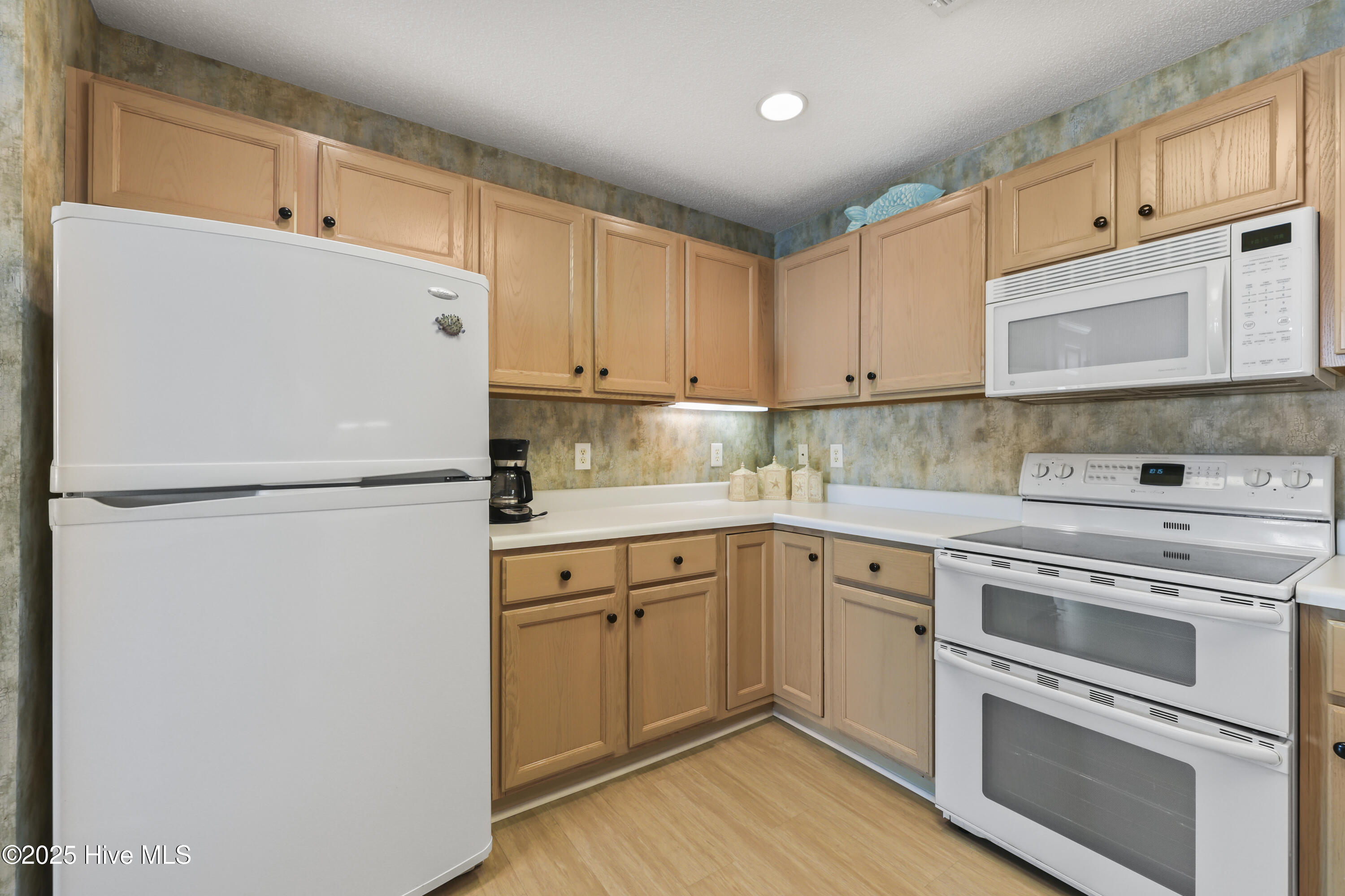 601 Sloop Pointe Lane Kure Beach, NC 28449 - Photo 11 of 41 Photo Sep 24 2025, 10 18 00