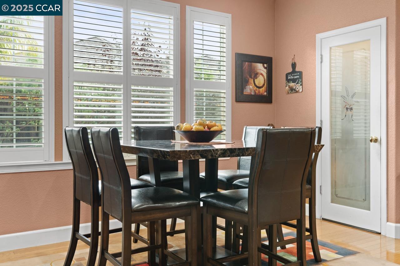 995 Rosehedge Court Concord, CA 94521 - Photo 20 of 60