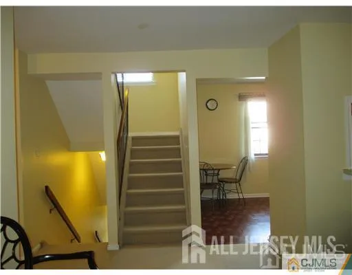 $3,000 | 1406 Woodbridge Commons Way, Iselin, NJ 08830