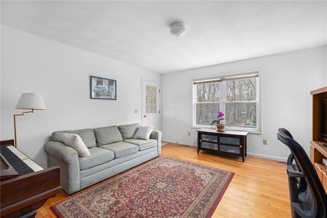 671 Chestnut Hill Road South Kingstown, RI 02879 - Photo 20 of 49 Gallery Image 20
