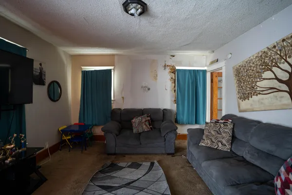 $125,000 | 1525 West Saginaw Street, Lansing, MI 48915