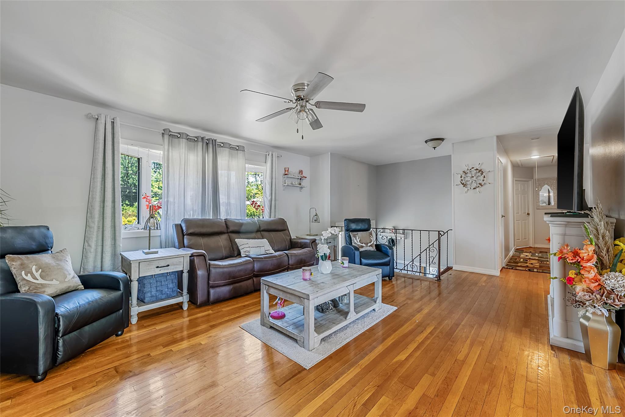 20 Rochelle Court Amityville, NY 11701 - Photo 20 of 43