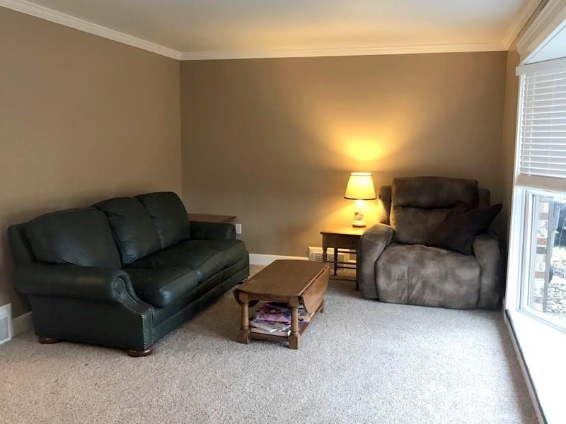 125 Heinz Road Butler, PA 16001 - Photo 3 of 23 LIVING ROOM