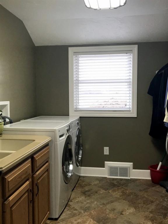 125 Heinz Road Butler, PA 16001 - Photo 8 of 23 MAIN FLOOR LAUNDRY ROOM