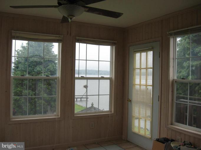 9450 River View Road Broomes Island, MD 20615 - Photo 20 of 22 Sunroom