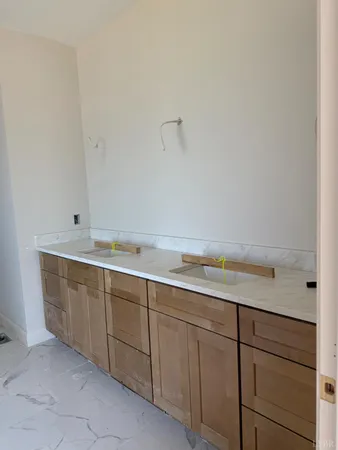 $749,900 | 1070 Bradford Crossing Place, Goode, VA 24556