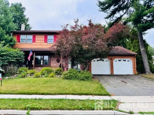$675,000 | 20 Tracey Drive, Milltown, NJ 08850