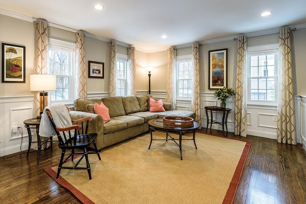 250 Dorset Road Newton, MA 02468 - Photo 3 of 13