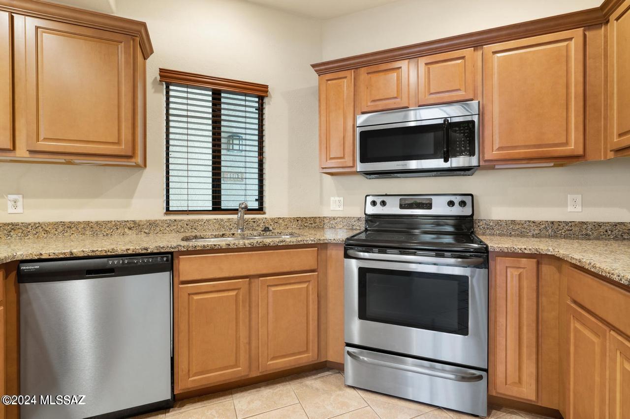 2550 East River Road, Unit 4103 Tucson, AZ 85718 - Photo 2 of 26