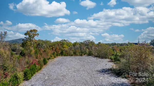 $649,000 | 290 Pleasant Hill Road, Hudson, NC 28638