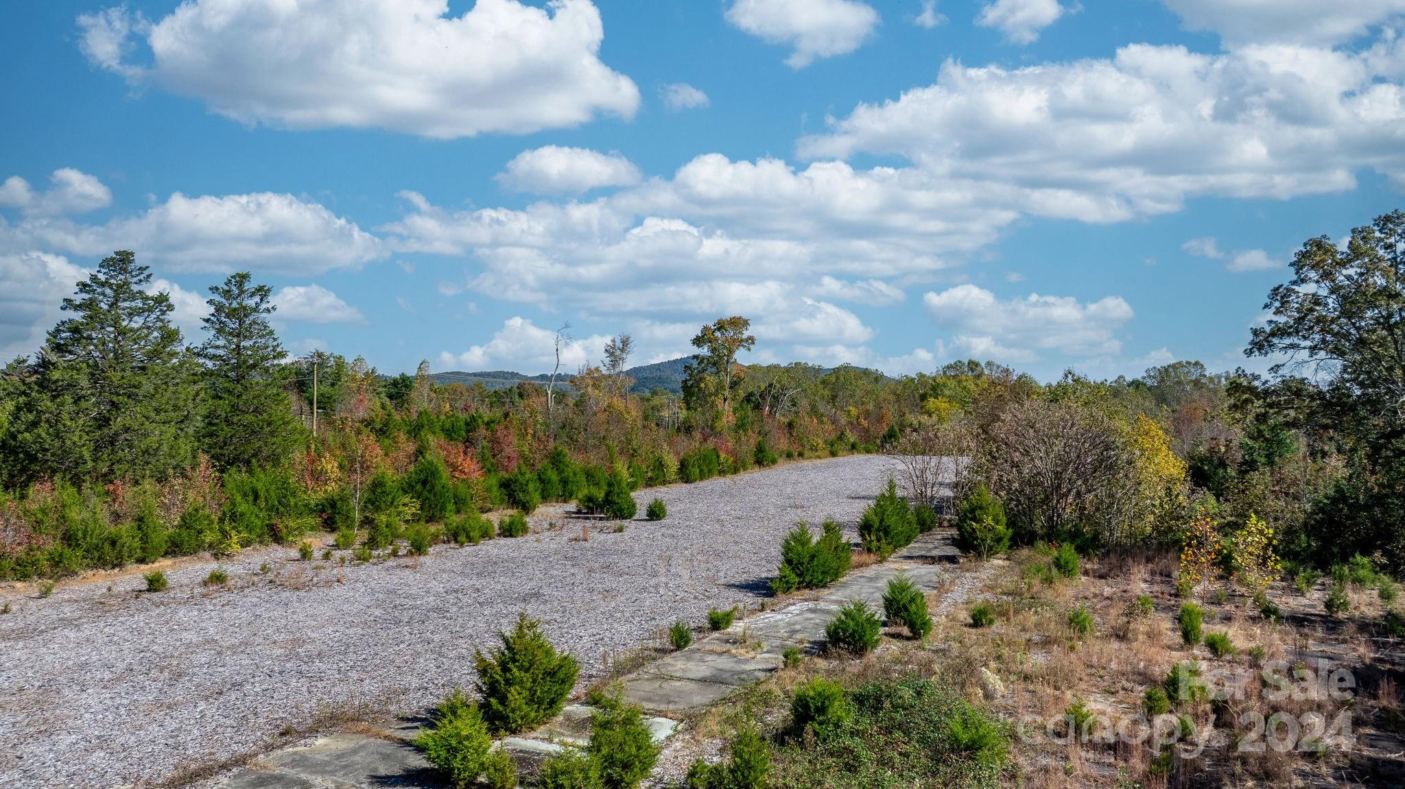290 Pleasant Hill Road Hudson, NC 28638 - Photo 9 of 10