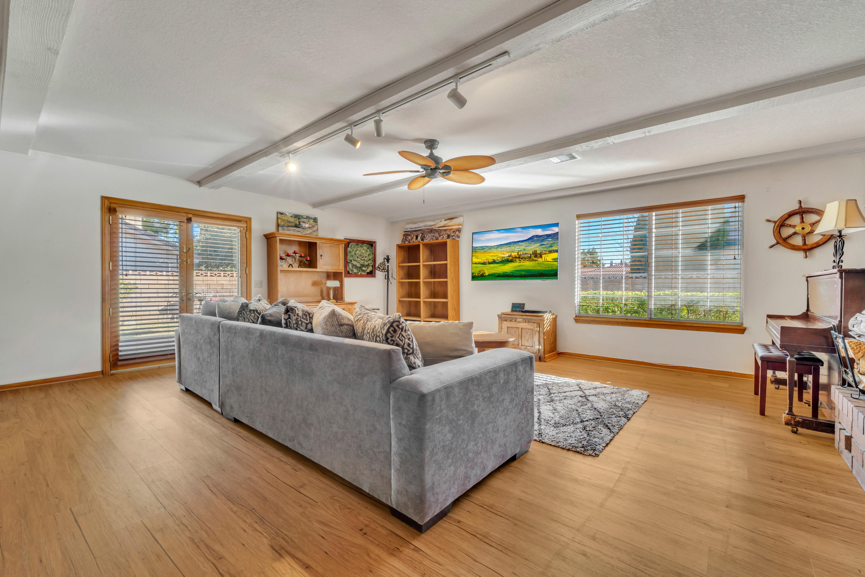 2636 Brentwood Drive Lancaster, CA 93536 - Photo 11 of 32 LLP07872