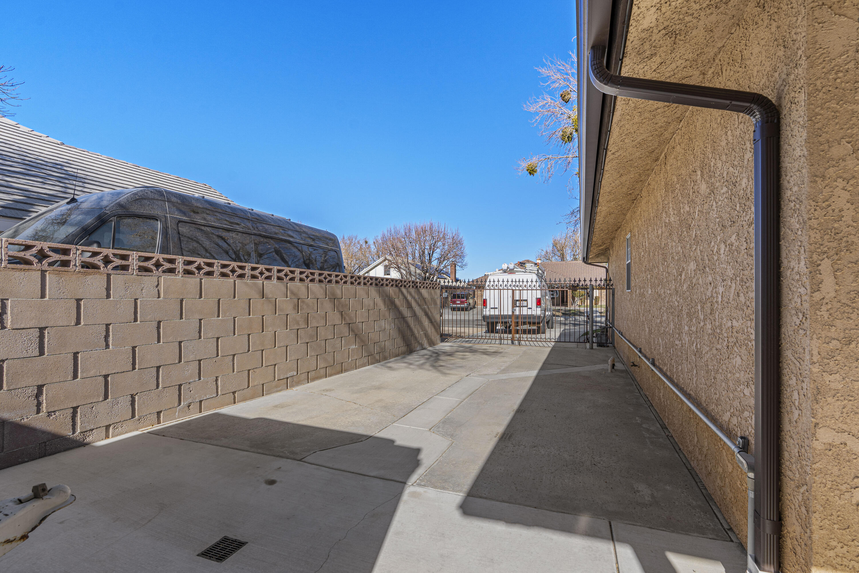 2636 Brentwood Drive Lancaster, CA 93536 - Photo 30 of 32 DSC01132