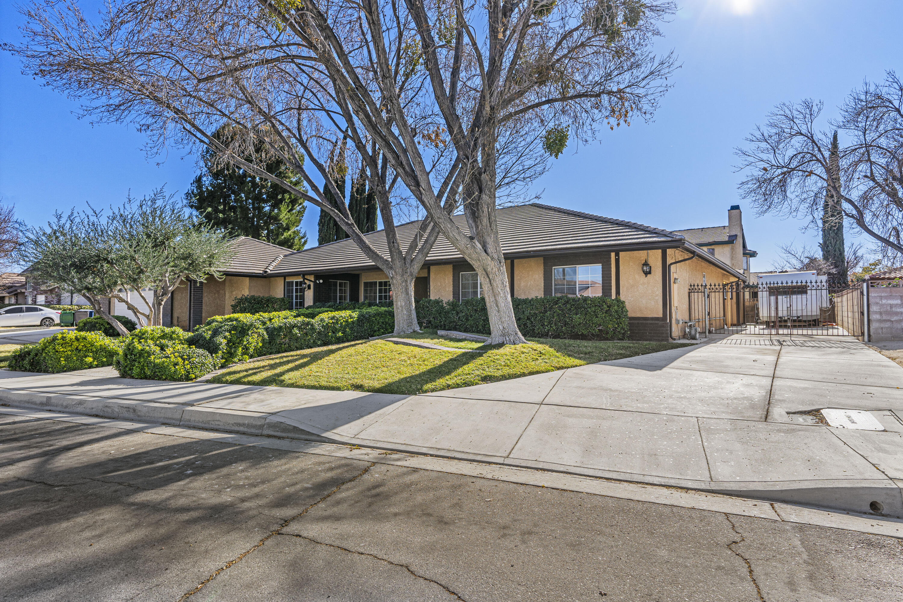 2636 Brentwood Drive Lancaster, CA 93536 - Photo 32 of 32 DSC01163