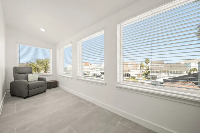 $930,000 | 3414 Jolly Roger Circle, Galveston, TX 77554