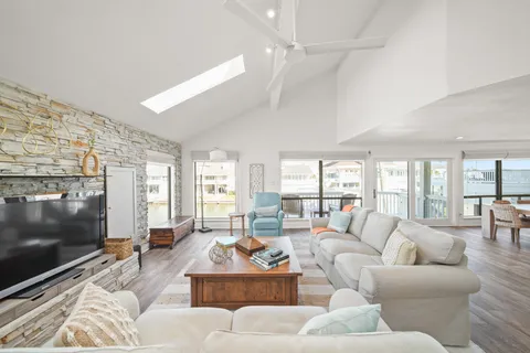 $930,000 | 3414 Jolly Roger Circle, Galveston, TX 77554