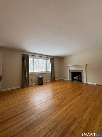 $295,000 | 33 North Canton Road, Barkhamsted, CT 06063