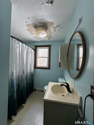 $295,000 | 33 North Canton Road, Barkhamsted, CT 06063