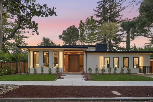 $6,999,000 | 90 Crescent Drive, Palo Alto, CA 94301