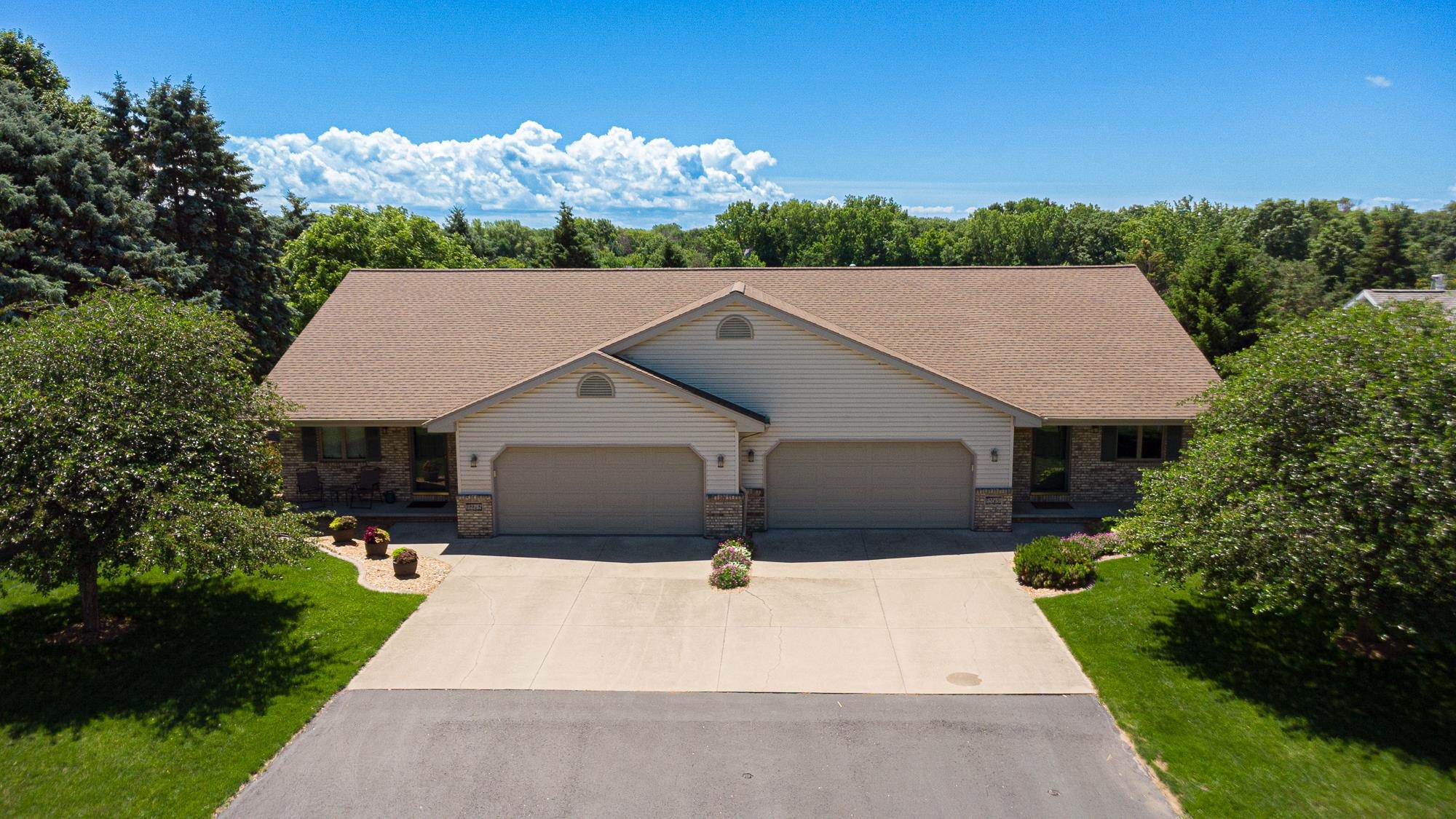W2759 Brookhaven Drive Appleton, WI 54915 - Photo 2 of 45