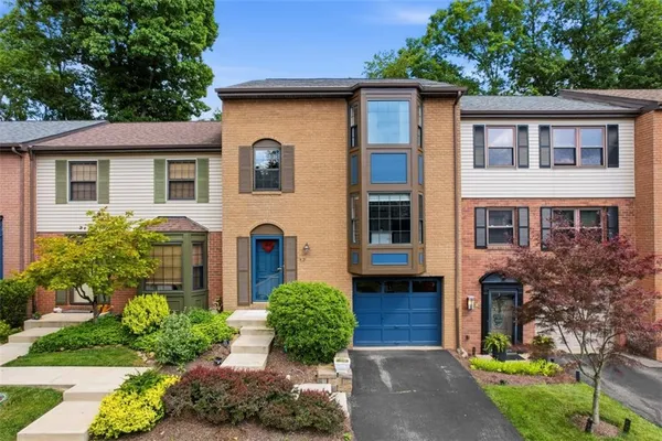 $255,000 | 304 Rainprint Square, Murrysville, PA 15668