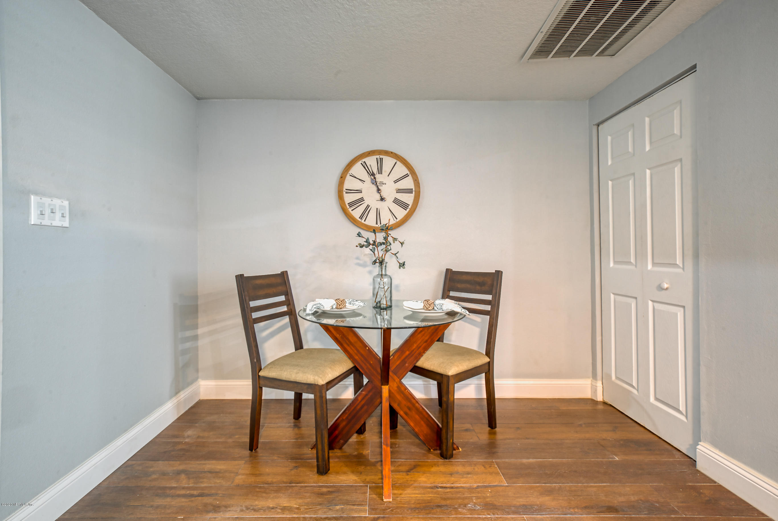 12054 Pulaski Road Jacksonville, FL 32218 - Photo 12 of 29 904RealEstatePhotography.com-19