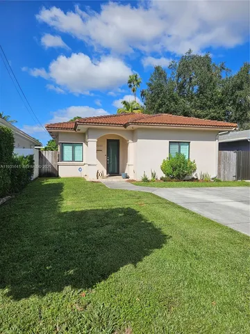 $3,850 | 2030 Southwest 60th Avenue, Unit 2030, Miami, FL 33155