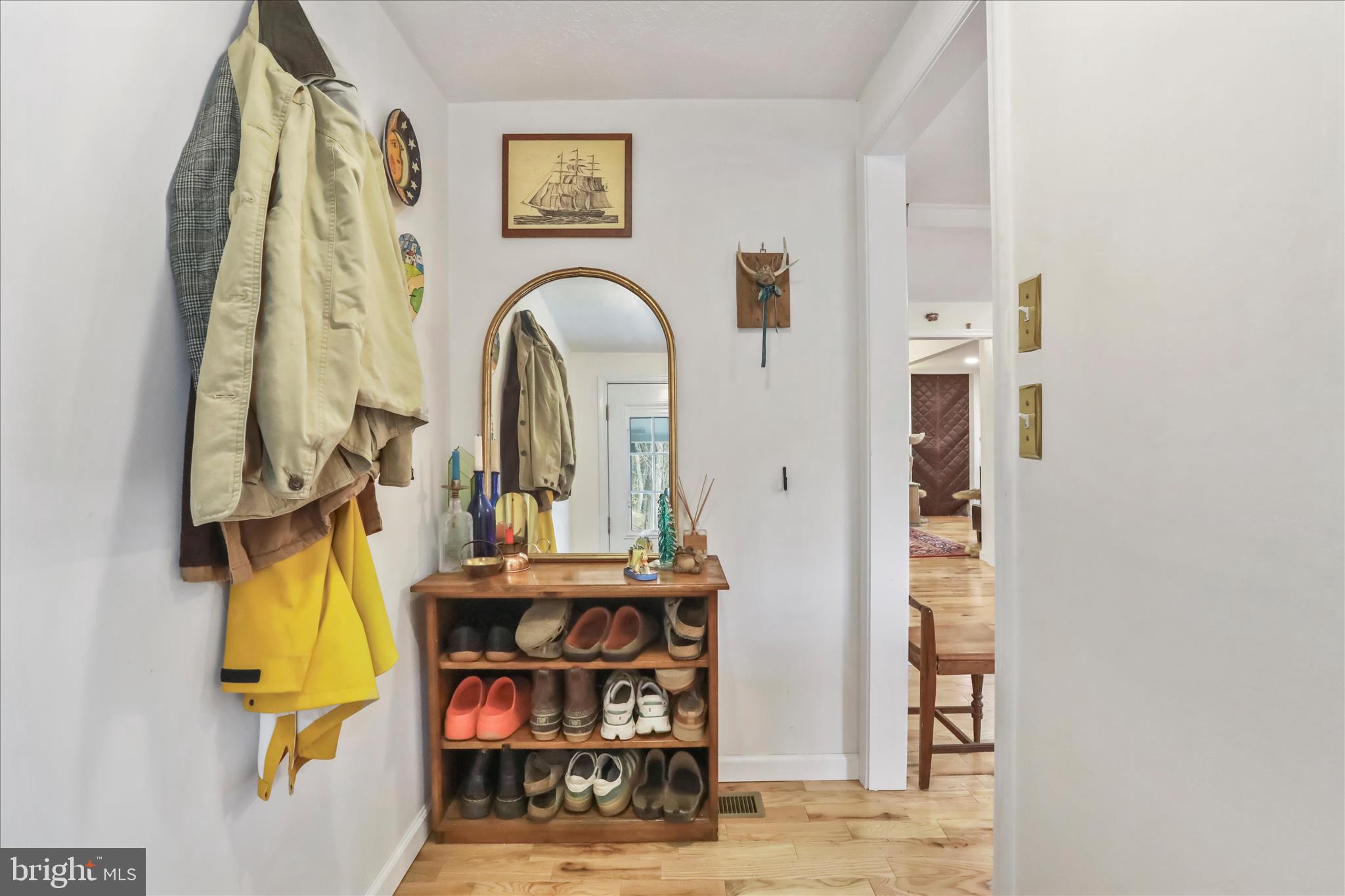 3699 Waites Run Road Wardensville, WV 26851 - Photo 5 of 43 Entryway