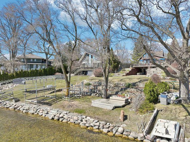 3641 Mann Road Clarkston, MI 48346 - Photo 5 of 63
